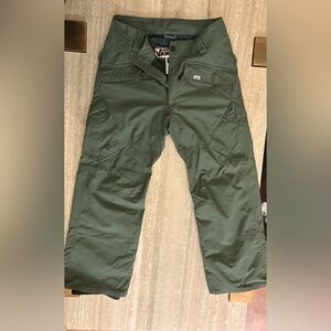 Vans Men's Green Snowboarding Pants